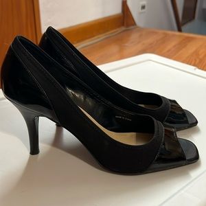 Black open toe Ellen Tracy pump.